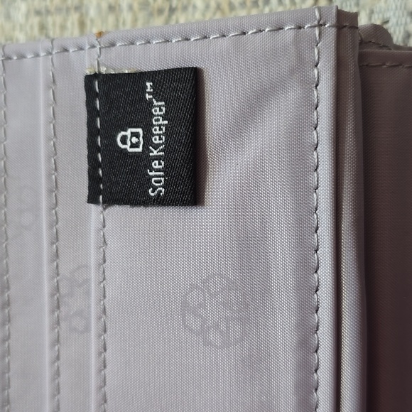 MUNDI BRAND WOMEN'S GRAY WALLET WITH RFID PROTECTION - Picture 15 of 16